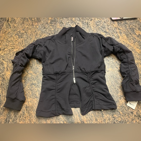 Free People Movement Dark Gray Zip up jacket Size Small new with tags! - Picture 2 of 15
